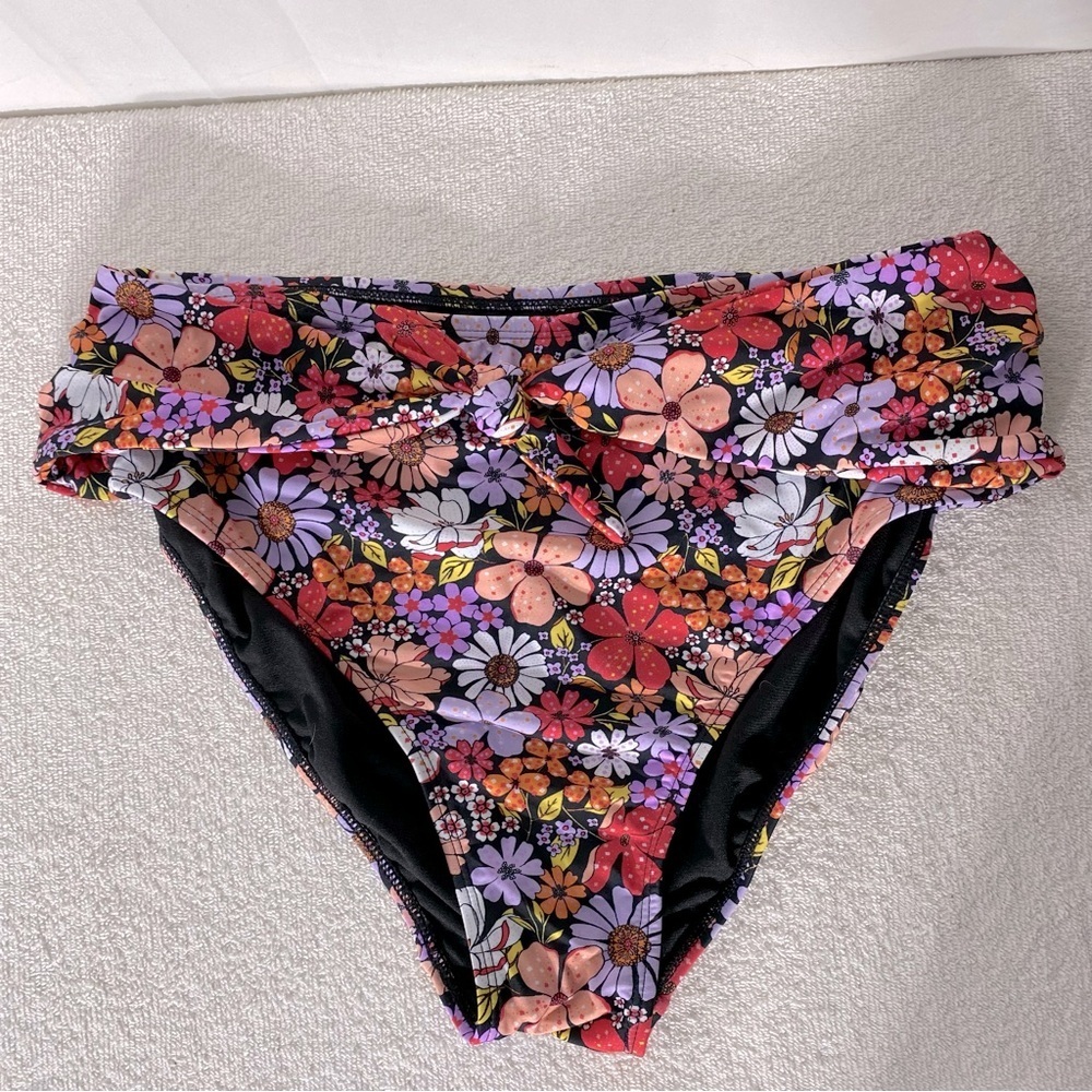 5/$25 Women’s Red Purple Orange Floral Bikini Bottoms L